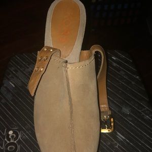 Micheal Kors Suade Heels